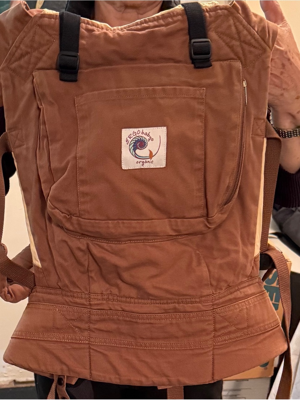 Ergobaby Organic Brown Carrier with Front Pocket